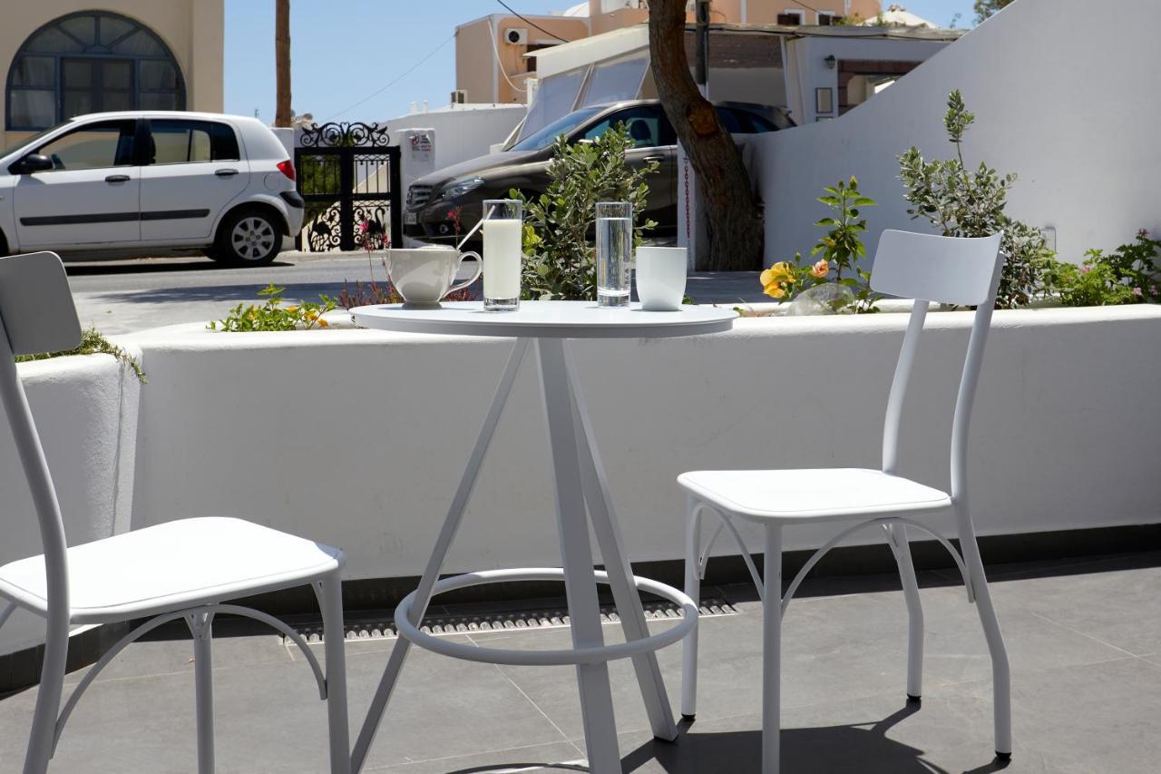 Grand-Mere Calliope Fira  Exterior foto